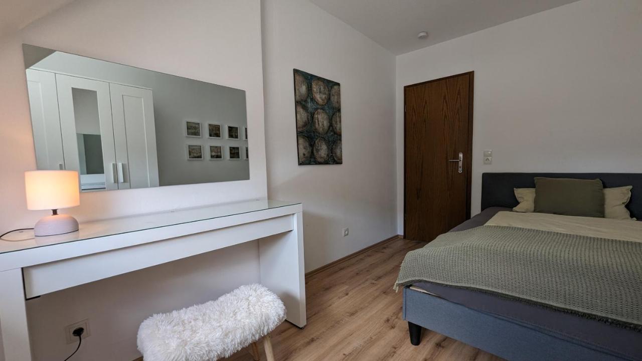 Apartment Kleine Auszeit Im Alten Weingut